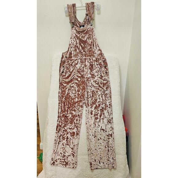 BDG Smbrown silver Velvet Jumpsuit. Adjustable.Stunning. Softflowy Hippie